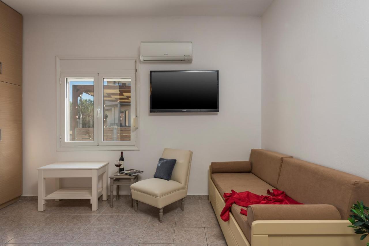 Wave Rooms Maleme  Bagian luar foto